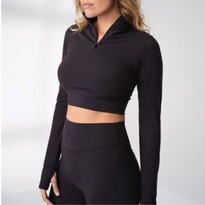 Balance Athletica | THE REFINE CROPPED ZIP in BLACk Size S